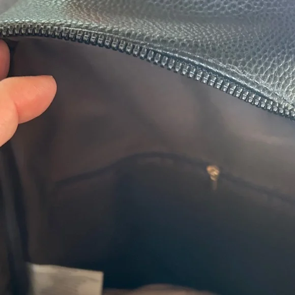 Stylish Black and Cream Backpack - Picture 4 of 4